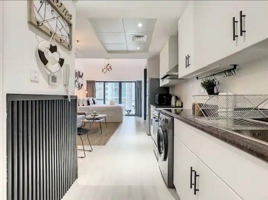 Luxury Modern Studio In Jlt With Amazing View & Rooftop Pool - Sleeps 3 Dubai Exterior photo